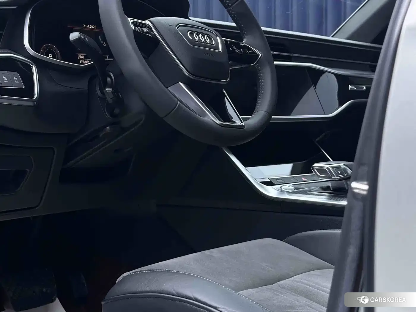 Audi A6L id 4548329 из Китая 9