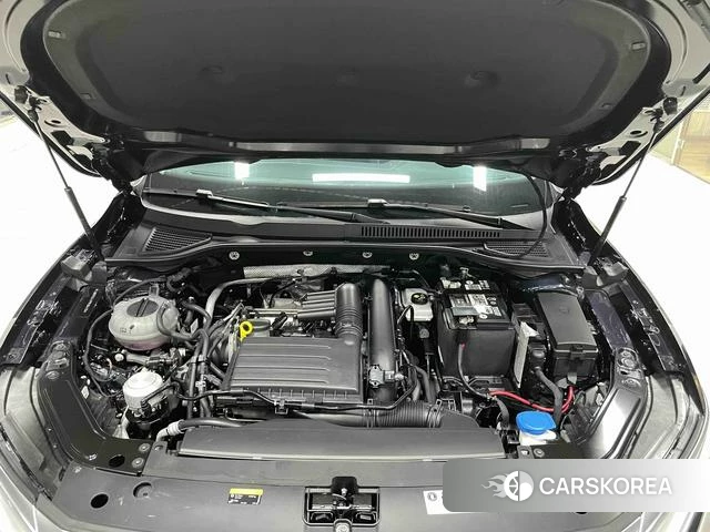 Volkswagen Passat id 4328779 из Китая 12
