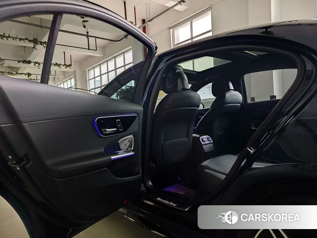 Mercedes-Benz Class C id 4255999 из Китая 12