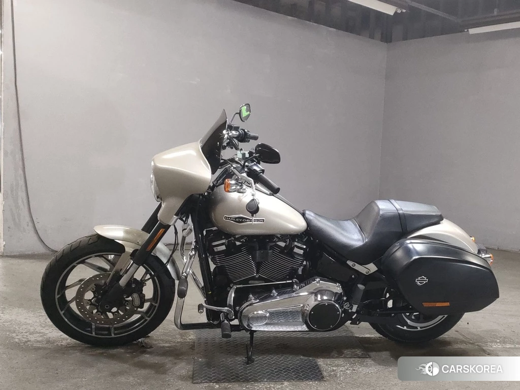Проданный Harley-Davidson Softail Sport Glide FLSB1750 2018 из Японии, фото 2