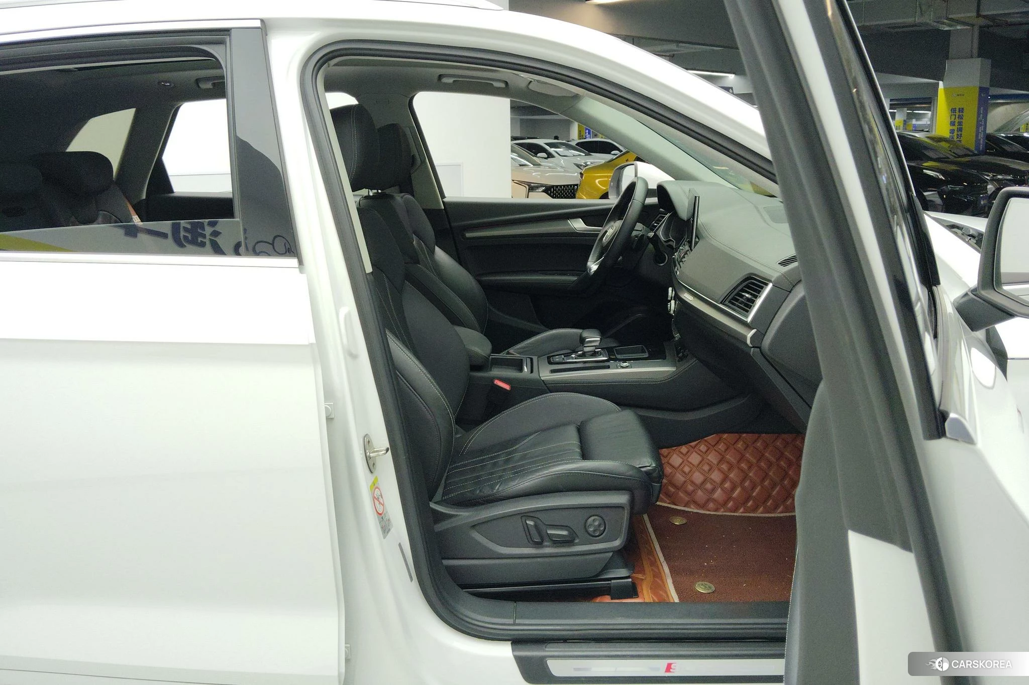 Audi Q5L id 4437865 из Китая 9