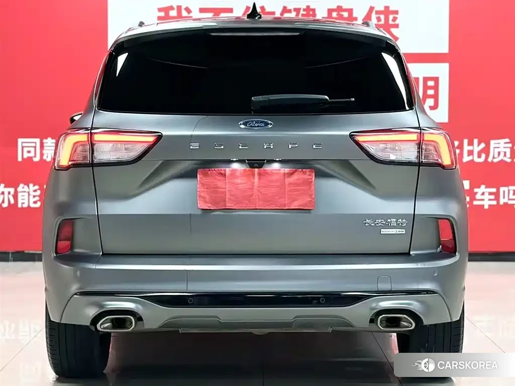 Ford Escape 2022 Silver/gray из Китая, фото 2