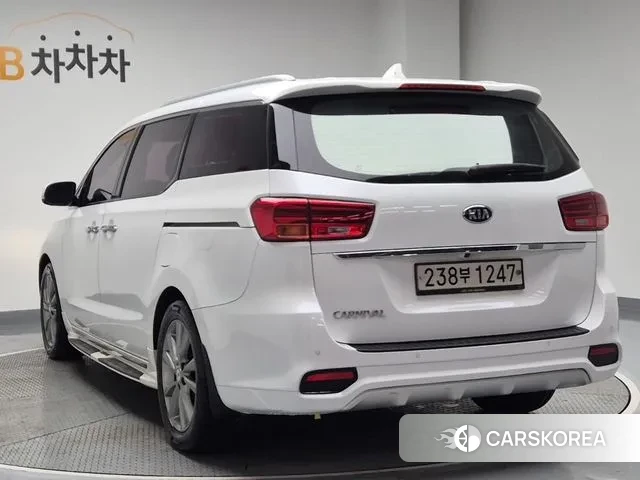 Kia The New Carnival id 3526409 из Кореи 12