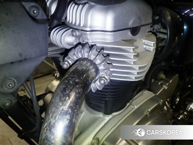 Engine photo