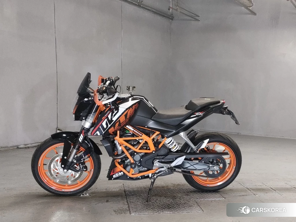 Проданный KTM 250 DUKE 2015 из Японии, фото 2