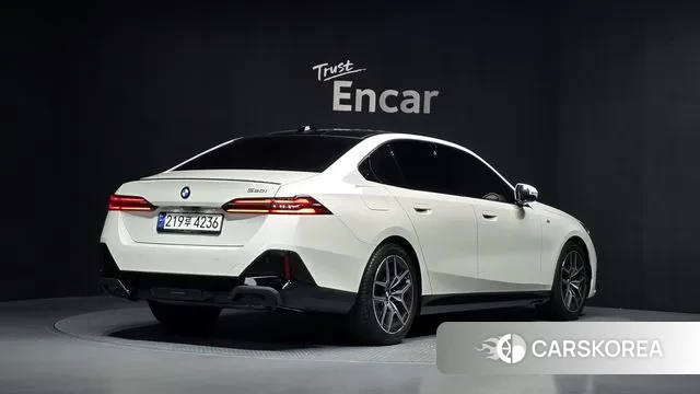 BMW 5 Series (G60) id 3700862 из Кореи 12