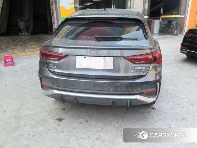 Audi Q3 Sportback 2021 Темно-серый из Китая, фото 2