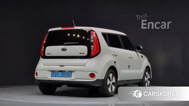 Kia Soul EV id 3129416 из Кореи 12