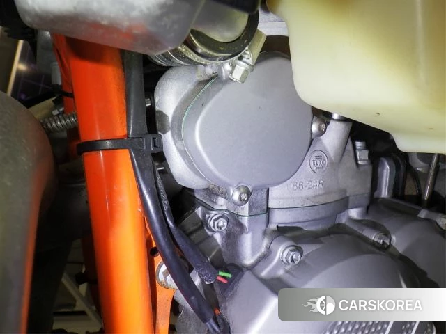 Engine photo