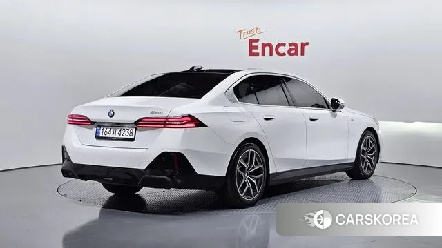 BMW 5 Series (G60) id 3580864 из Кореи 12