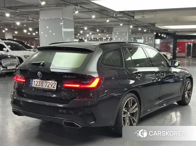 BMW 3 Series (G20) 2022 Черный из Кореи, фото 2