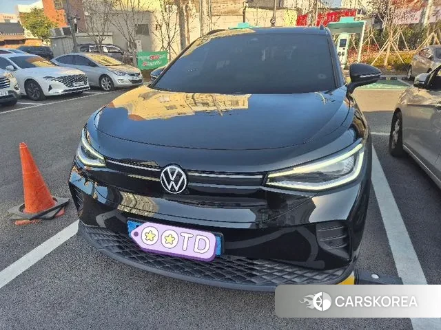 Volkswagen ID.4 2024 Черный из Кореи, фото 2