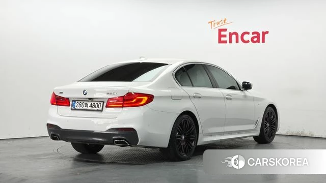 BMW 5 Series (G30) id 3885870 из Кореи 12