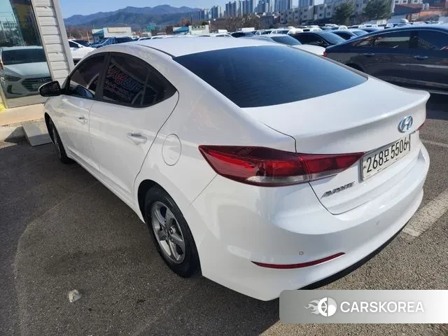 Hyundai Avante AD id 3641720 из Кореи 7