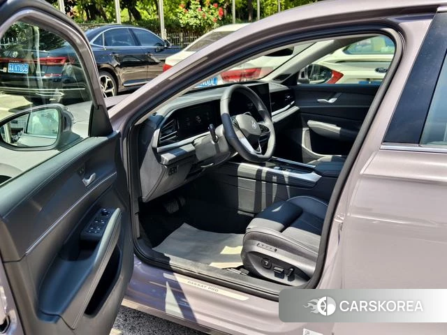 Volkswagen Passat 2024 Другой из Китая, фото 4
