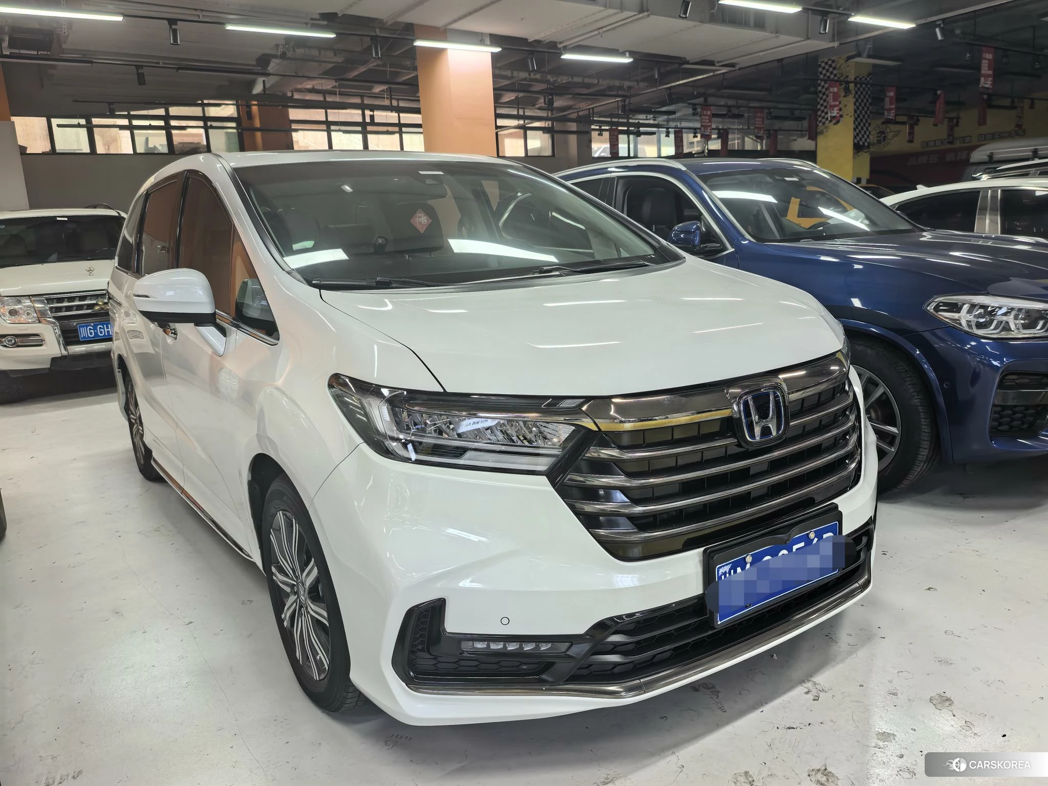 Honda Odyssey 2021 Белый из Китая, фото 2