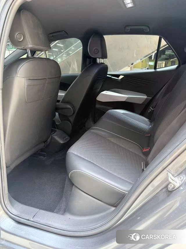Volkswagen ID.3 2023 Темно-серый из Китая, фото 3