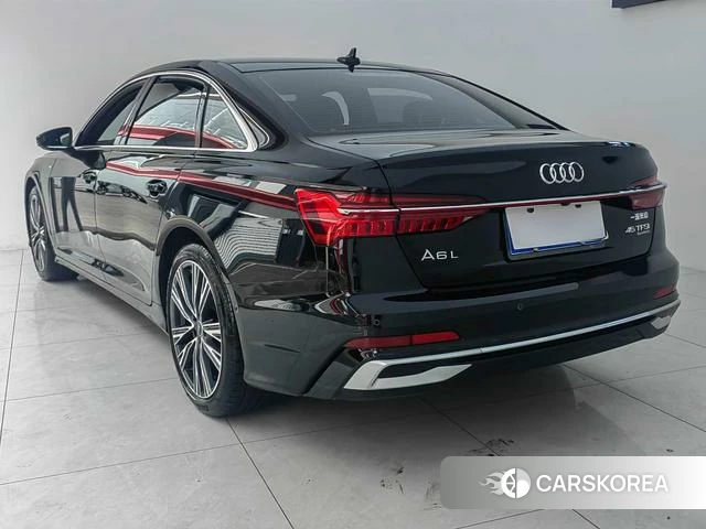 Audi A6L id 4299983 из Китая 12