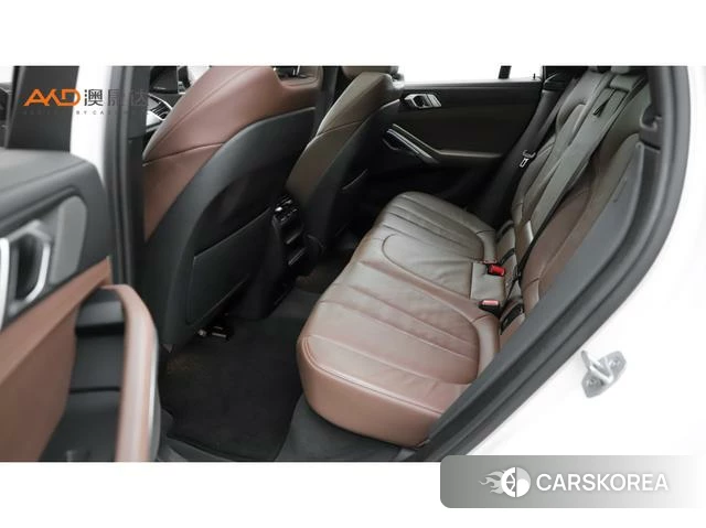 BMW X6 2023 Белый из Китая, фото 2