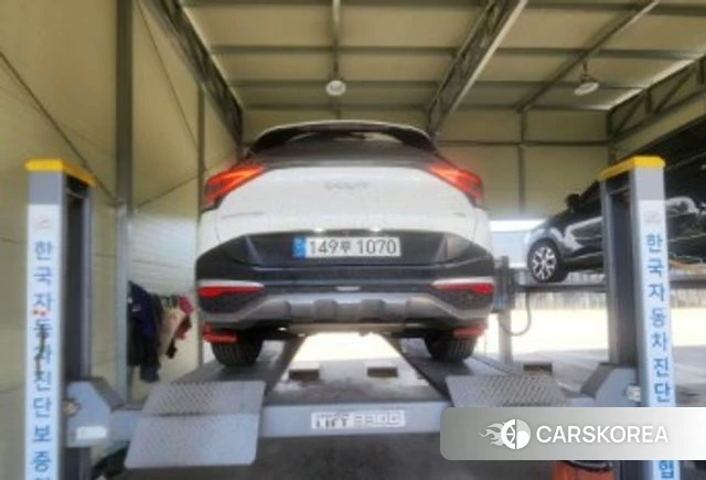 Kia Sportage 5th Generation Hybrid 2022 Белый из Кореи, фото 2