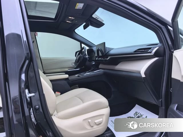 Toyota Grevia id 3857825 из Китая 12