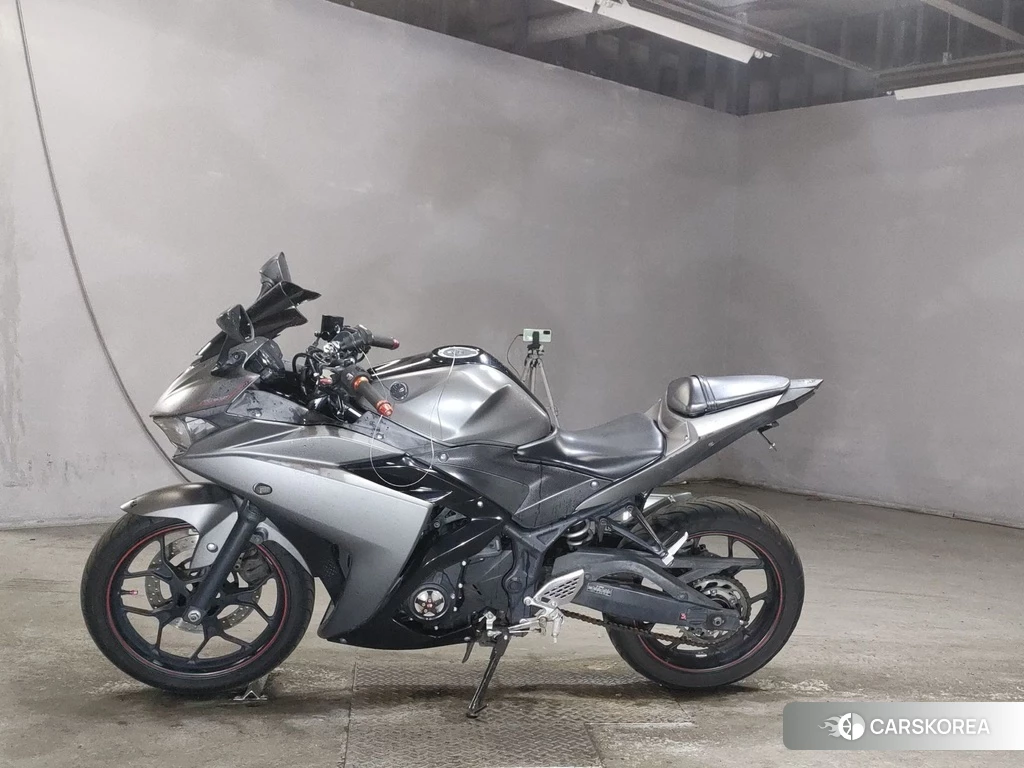 Проданный Yamaha YZF-R25 2016 из Японии
