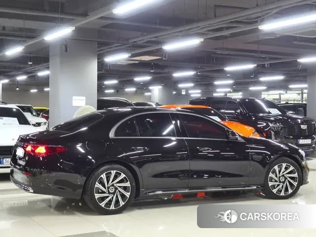 Mercedes-Benz E-Class W214 id 3332779 из Кореи 8