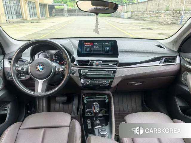 BMW X1 2022 Темно-серый из Китая, фото 2