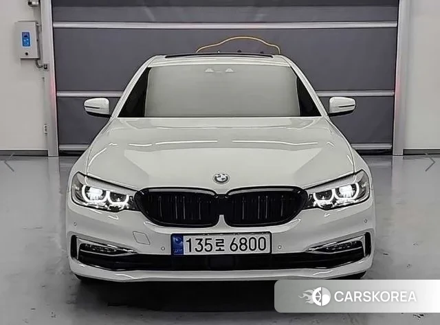 BMW 5 Series (G30) id 3682464 из Кореи 11