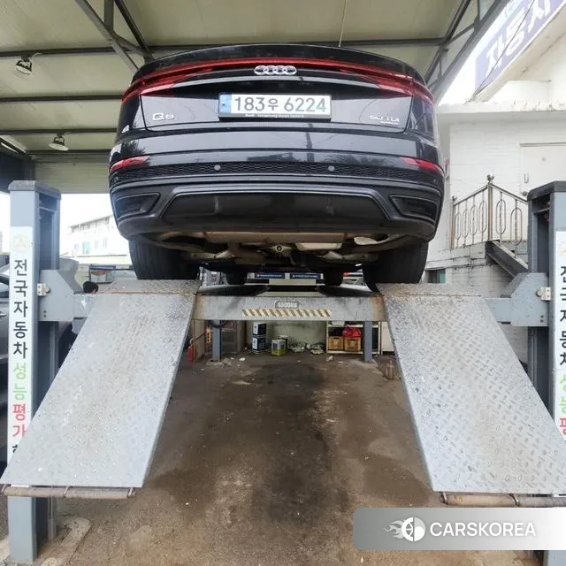 Audi Q8 (4M) 2021 Черный из Кореи, фото 2