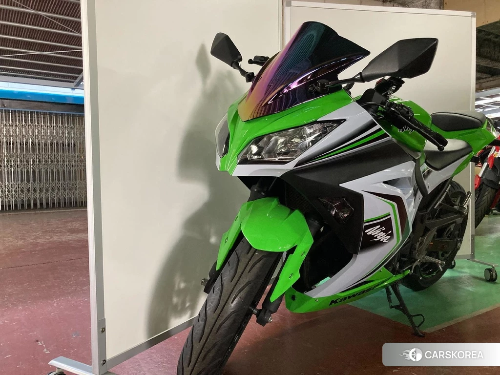 Проданный Kawasaki NINJA 250 2016 из Японии