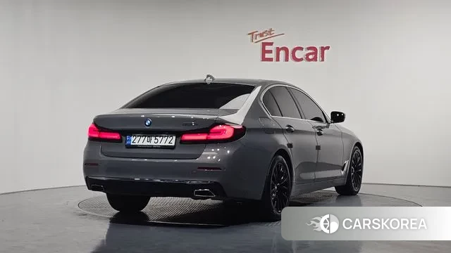 BMW 5 Series (G30) id 3525261 из Кореи 12