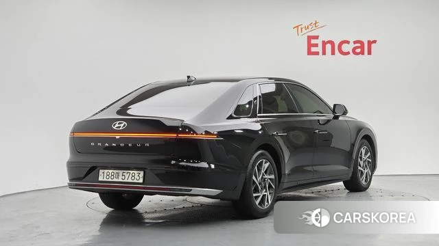Hyundai Grandeur (GN7) id 3851176 из Кореи 12