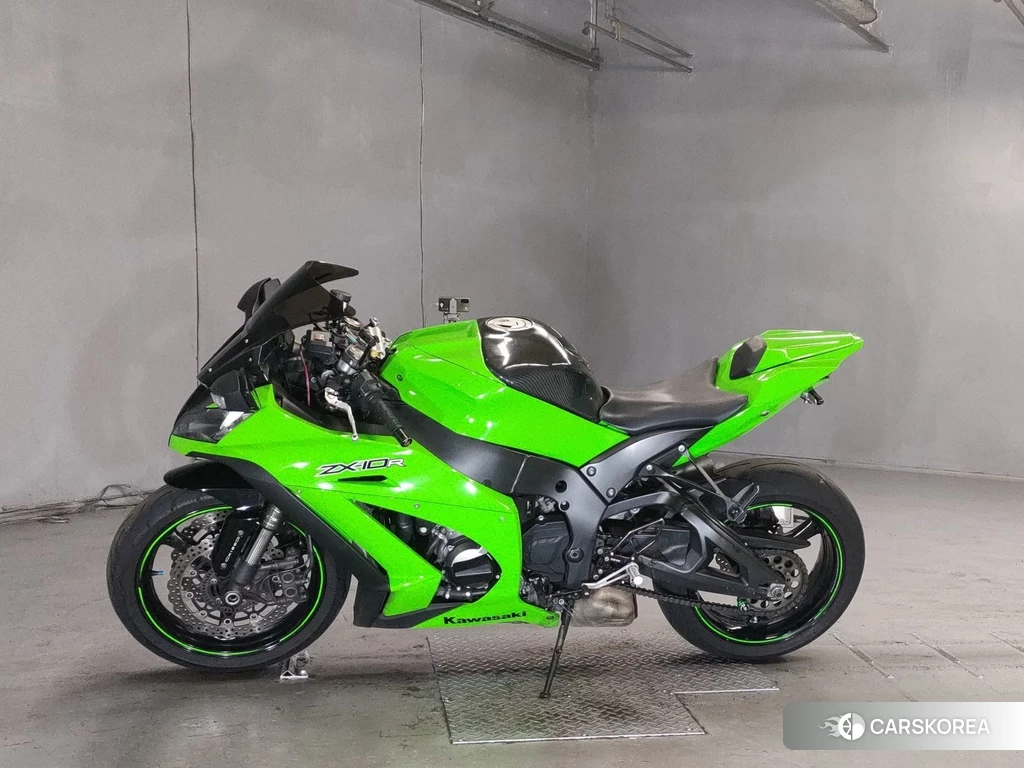 Проданный Kawasaki ZX-10R NINJA 2013 из Японии, фото 2