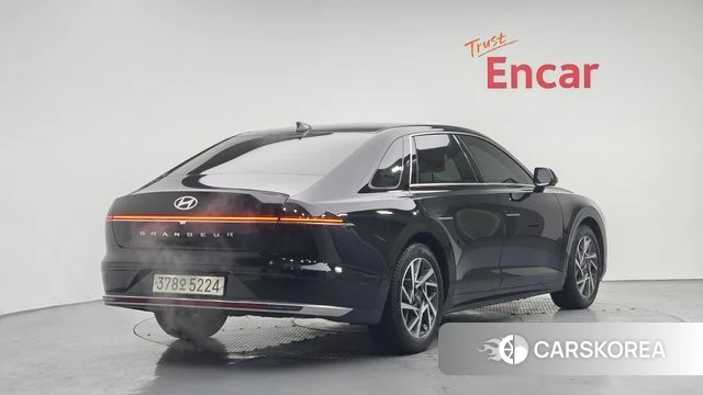 Hyundai Grandeur (GN7) id 3914475 из Кореи 12