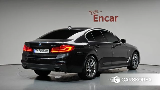 BMW 5 Series (G30) id 4594615 из Кореи 12