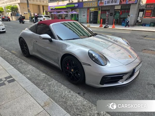 Porsche 911(992) 2023 Серебряный из Кореи, фото 2