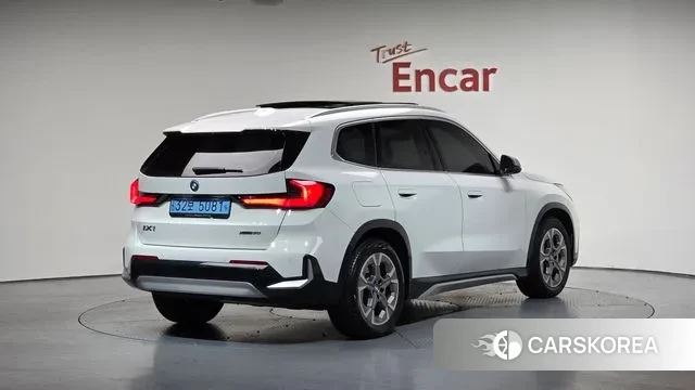 BMW iX1 (U11) id 3333075 из Кореи 12