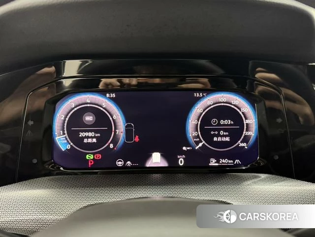 Volkswagen Golf 2024 Белый из Китая, фото 4