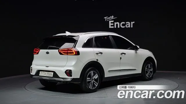 Kia The New Niro id 2695686 из Кореи 12