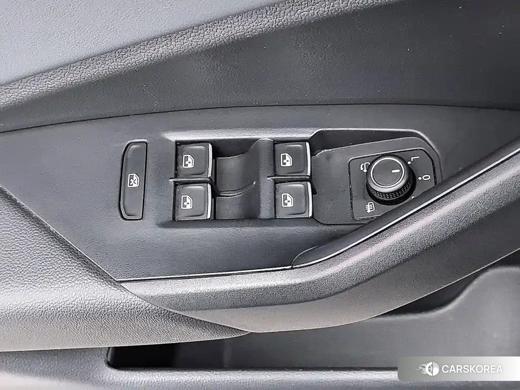 Volkswagen Sagitar id 4599832 из Китая 12