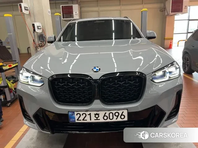 BMW X4 (G02) 2024 Серебристо-серый из Кореи, фото 2