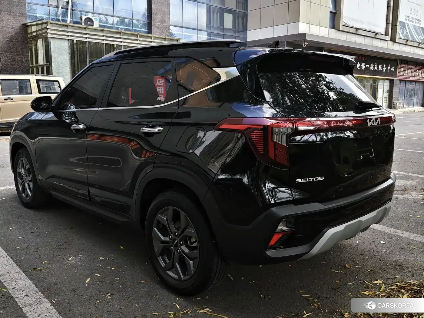 Kia Seltos 2023 Черный из Китая, фото 3