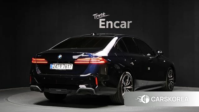 BMW 5 Series (G60) id 4222604 из Кореи 12