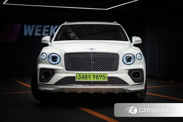 Bentley Bentayga 2023 Белый из Кореи, фото 3