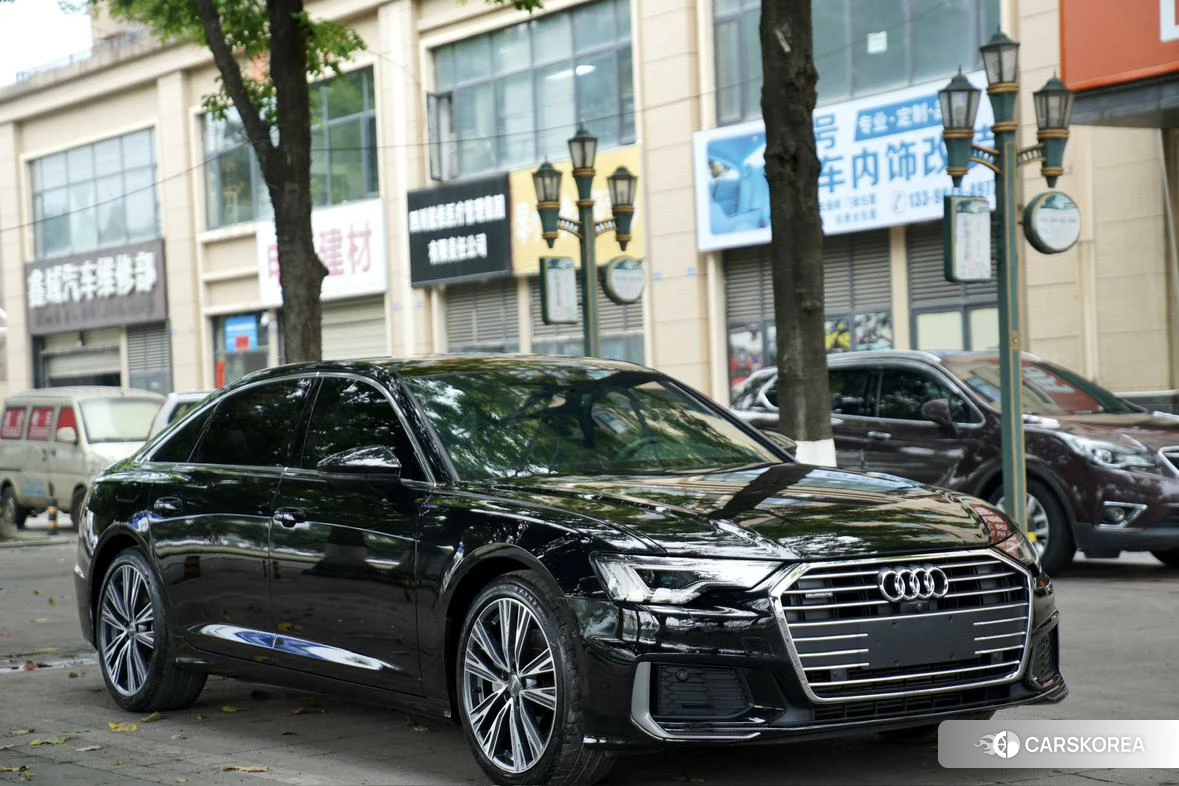 Audi A6L id 4420909 из Китая 12