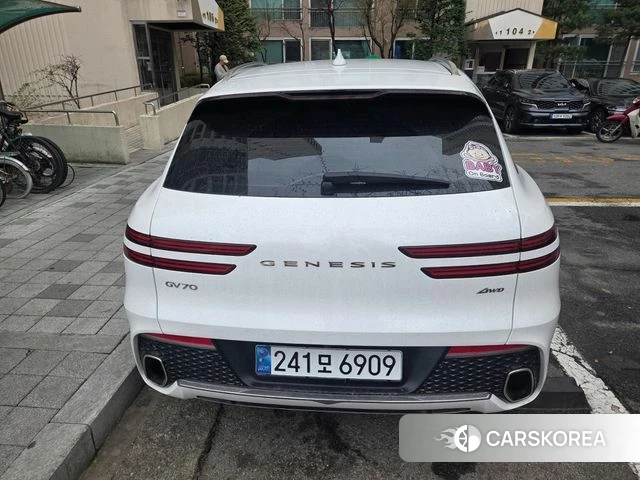 Genesis GV70 2023 Белый из Кореи, фото 5