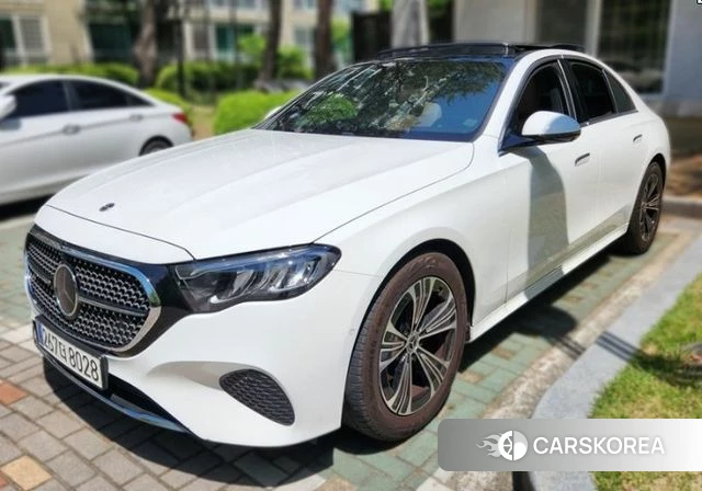Mercedes-Benz E-Class W214 2024 Белый из Кореи, фото 2