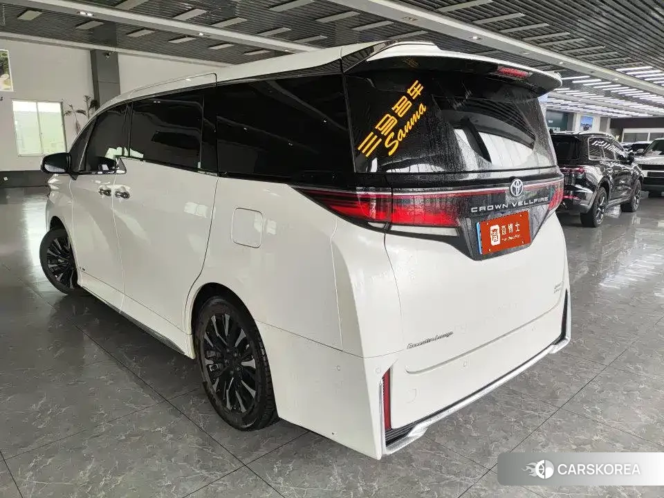 Toyota Vellfire 2025 Белый из Китая, фото 2