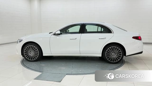 Mercedes-Benz E-Class W214 id 4291758 из Кореи 12